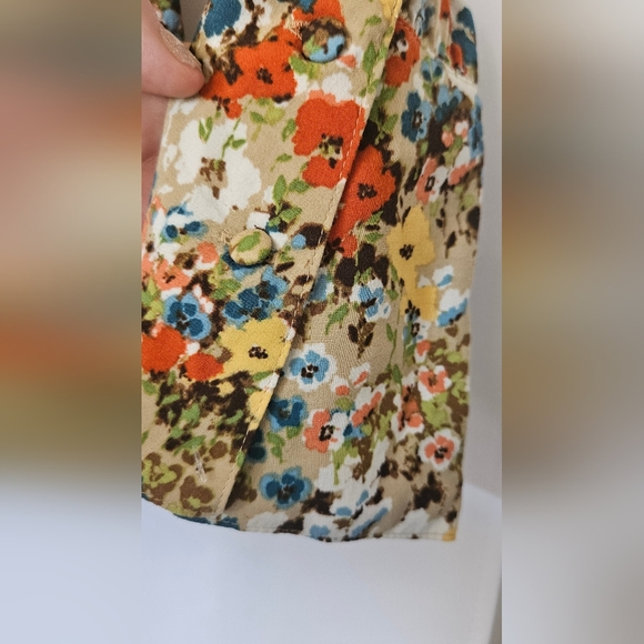 J. Jill wheat painterly floral bell sleeve button-up blouse‎ size small - Picture 4 of 7